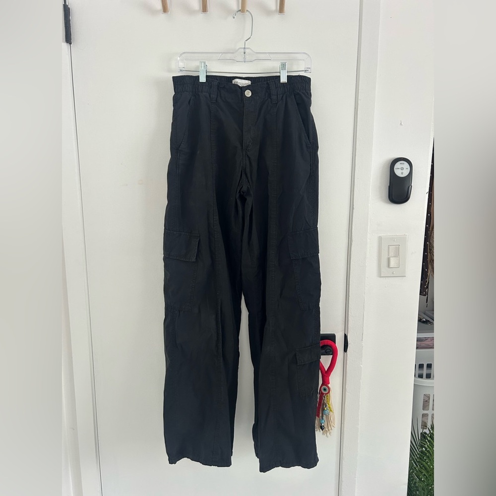Zara Women’s Dark Cargo Pants